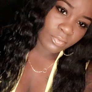Meet your Posher, Brandi
